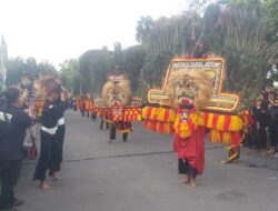 Perayaan 1 Abad PSHT,Ribuan Pesilat Ikut Kirab Budaya Nusantara Di Madiun